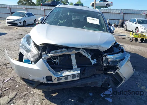 2018 Nissan Kicks Sv из США, поврежденный, VIN 3N1CP5CU1JL525189